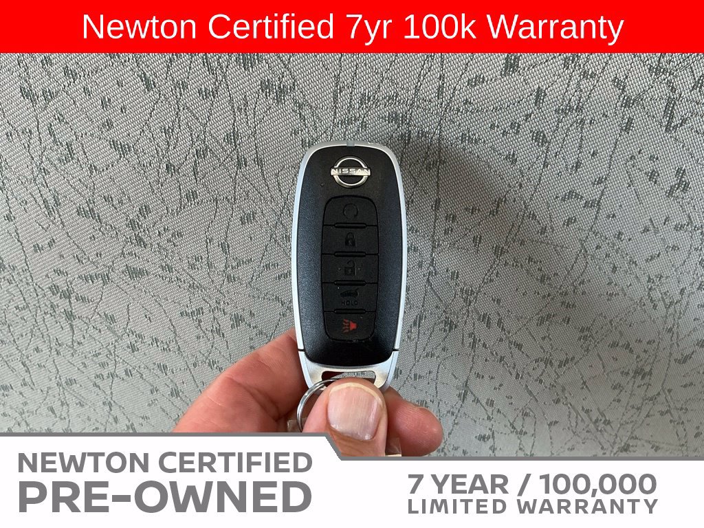 Used 2025 Nissan Pathfinder SV FWD image 41