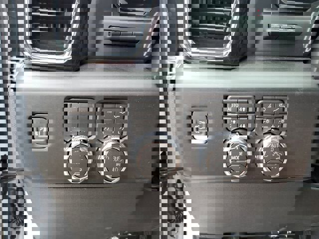 New 2026 GMC Sierra 1500 Denali w/ Denali Reserve Package AWD/4WD image 31