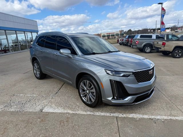 Used 2025 Cadillac XT6 Premium Luxury image 7