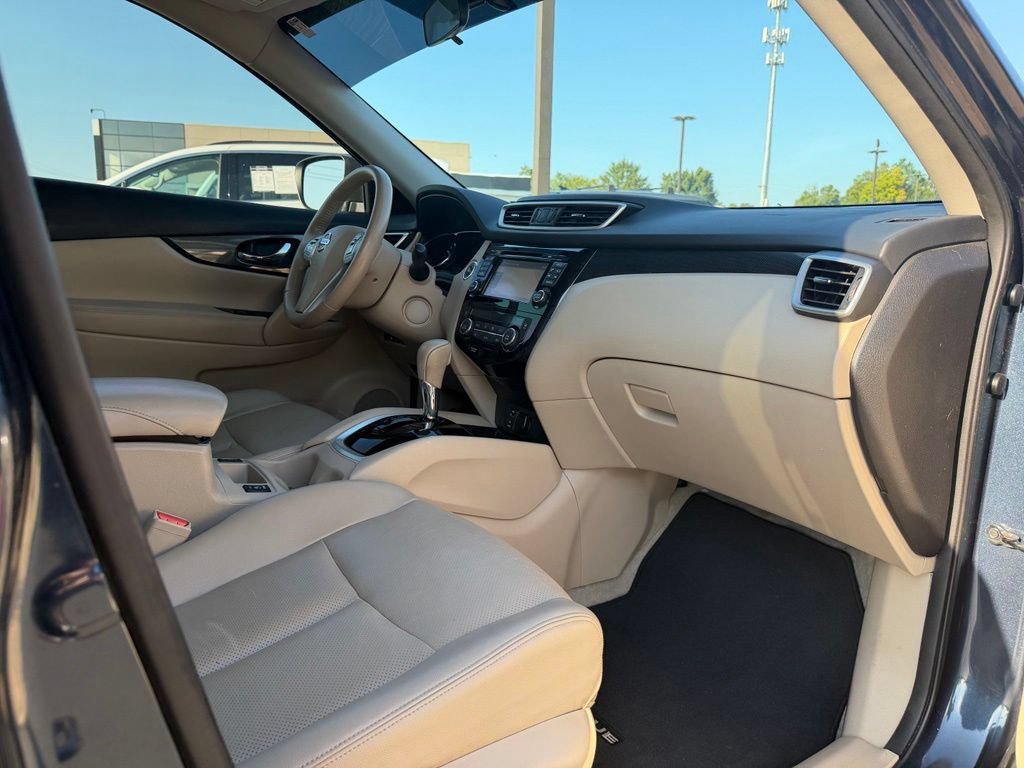 Used 2015 Nissan Rogue SL w/ SL Premium Package AWD/4WD image 31