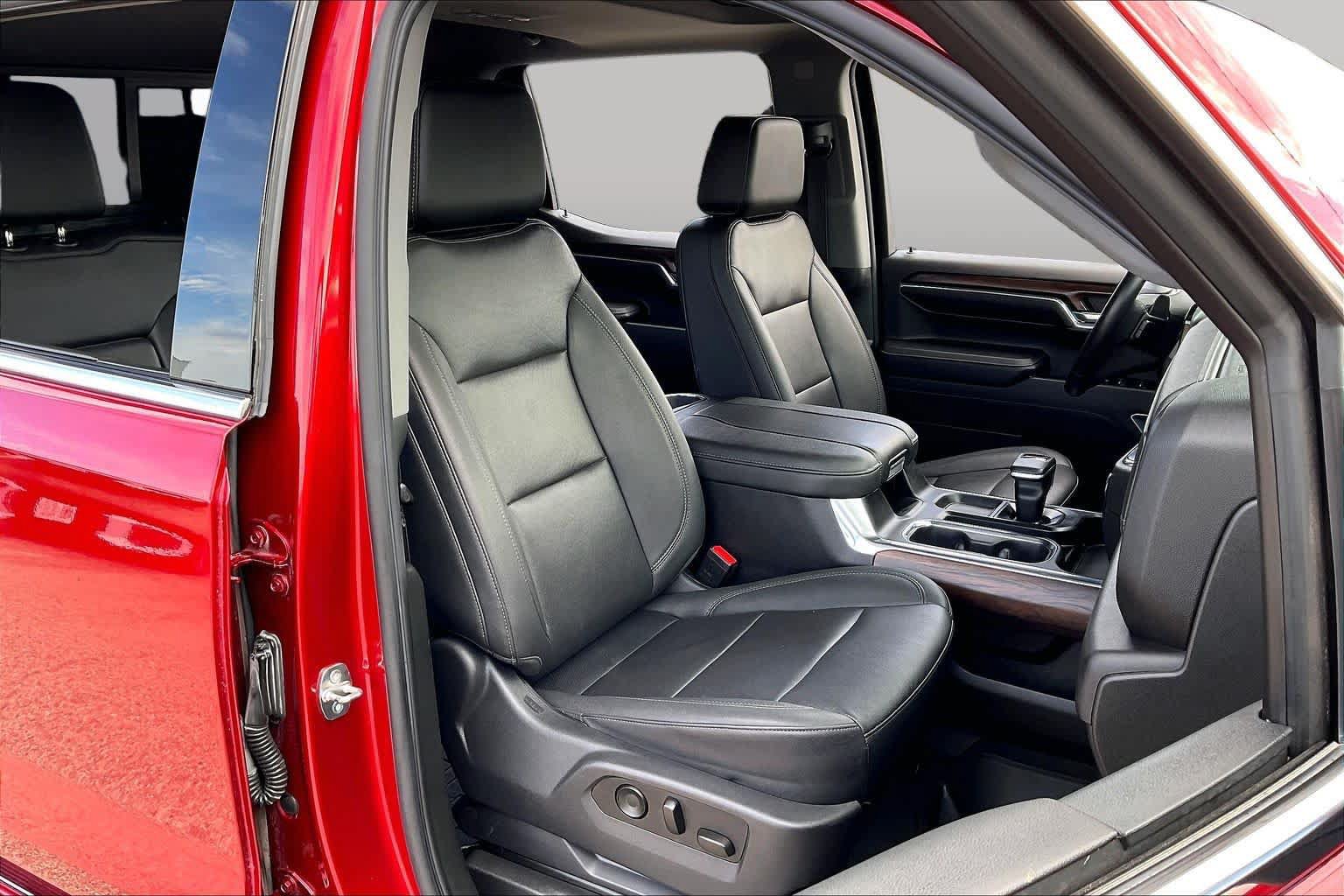Used 2023 GMC Sierra 1500 SLT AWD/4WD image 8