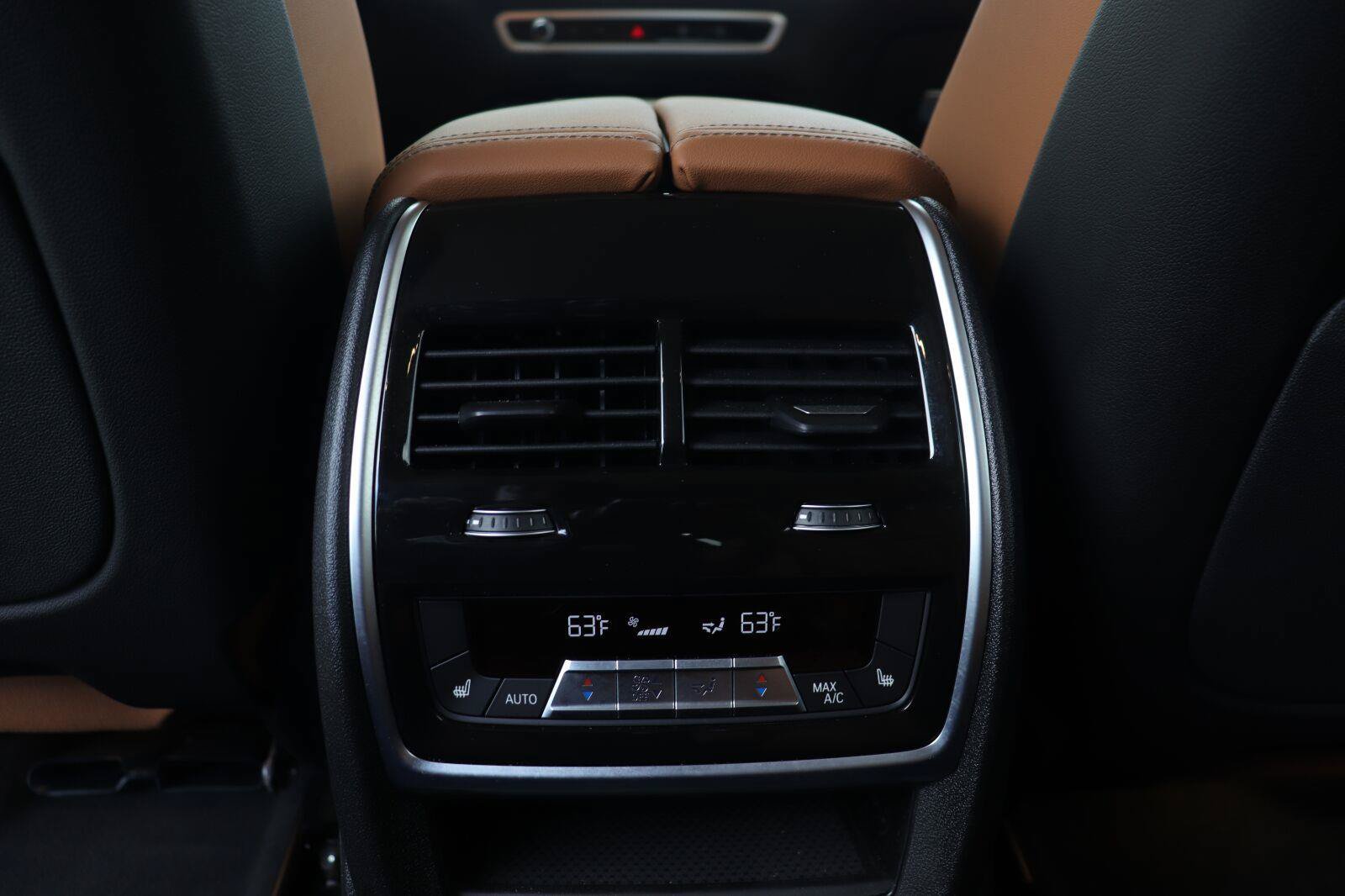 Used 2025 BMW X7 xDrive40i AWD/4WD image 28