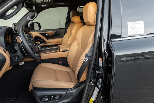 New 2026 Lexus LX 600 4WD w/ Luxury Package image 7