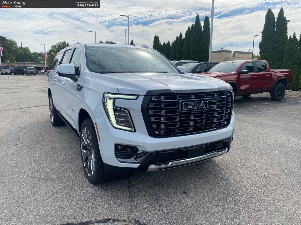 New 2026 GMC Yukon XL Denali Ultimate w/ LPO, Floor Liner Package AWD/4WD image 9