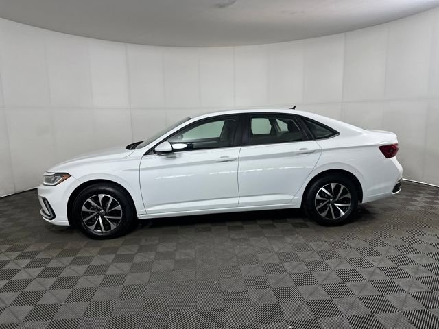 Used 2025 Volkswagen Jetta S image 6