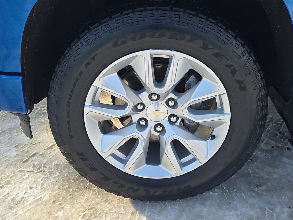 Used 2022 Chevrolet Silverado 1500 Custom image 13