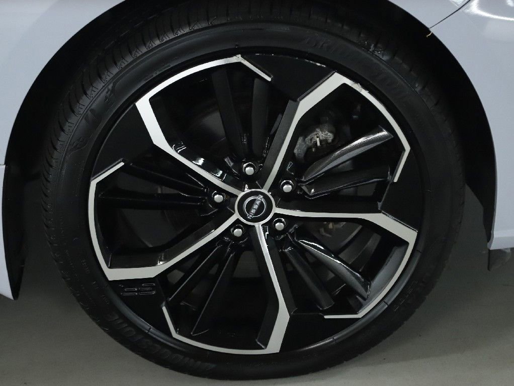 Certified 2023 Nissan Altima 2.5 SR AWD/4WD image 10
