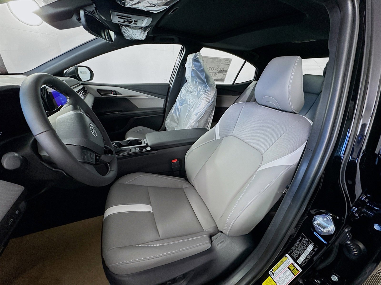 New 2026 Toyota Camry SE image 10