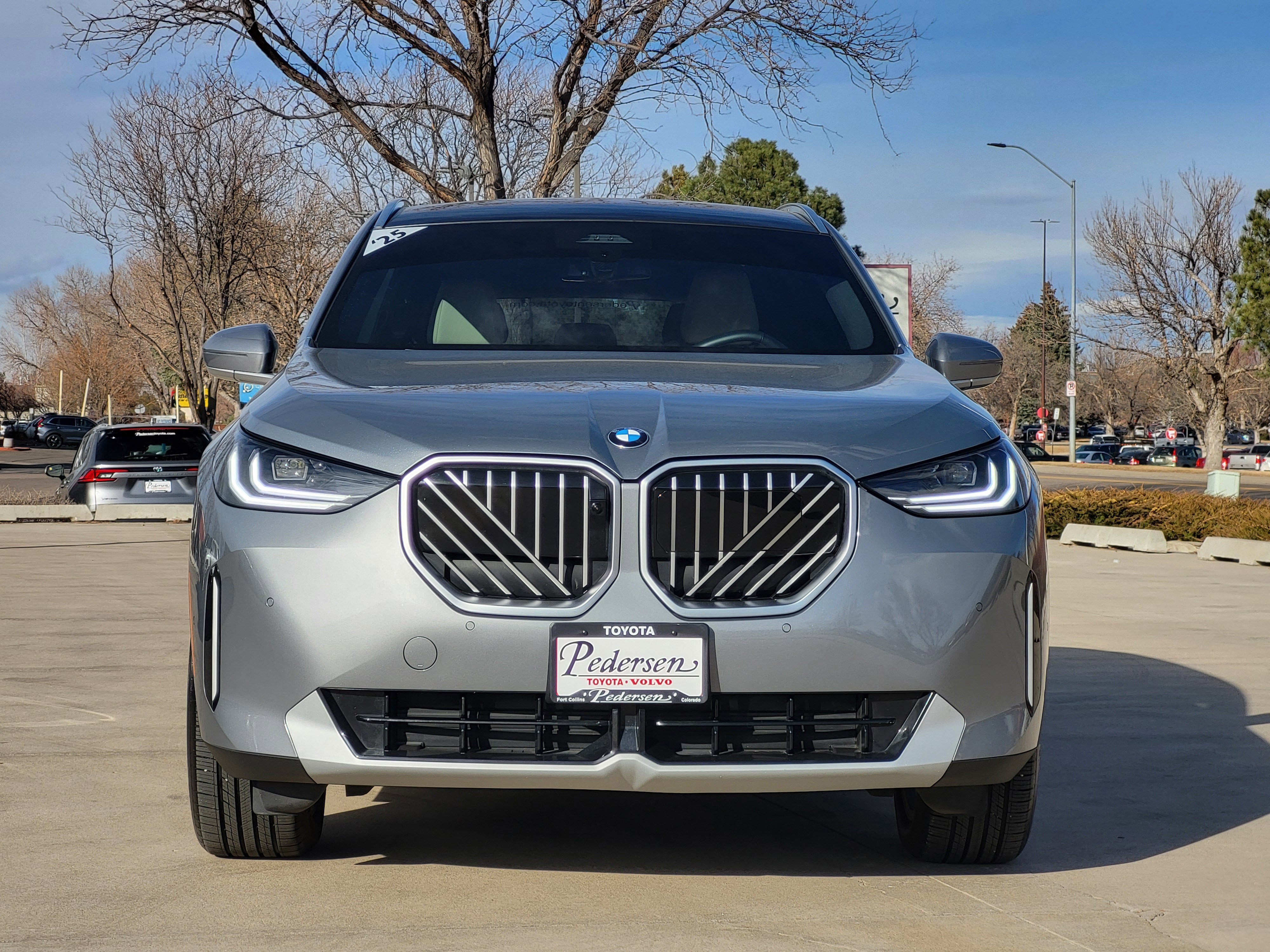 Used 2025 BMW X3 xDrive30i w/ Premium Package image 3