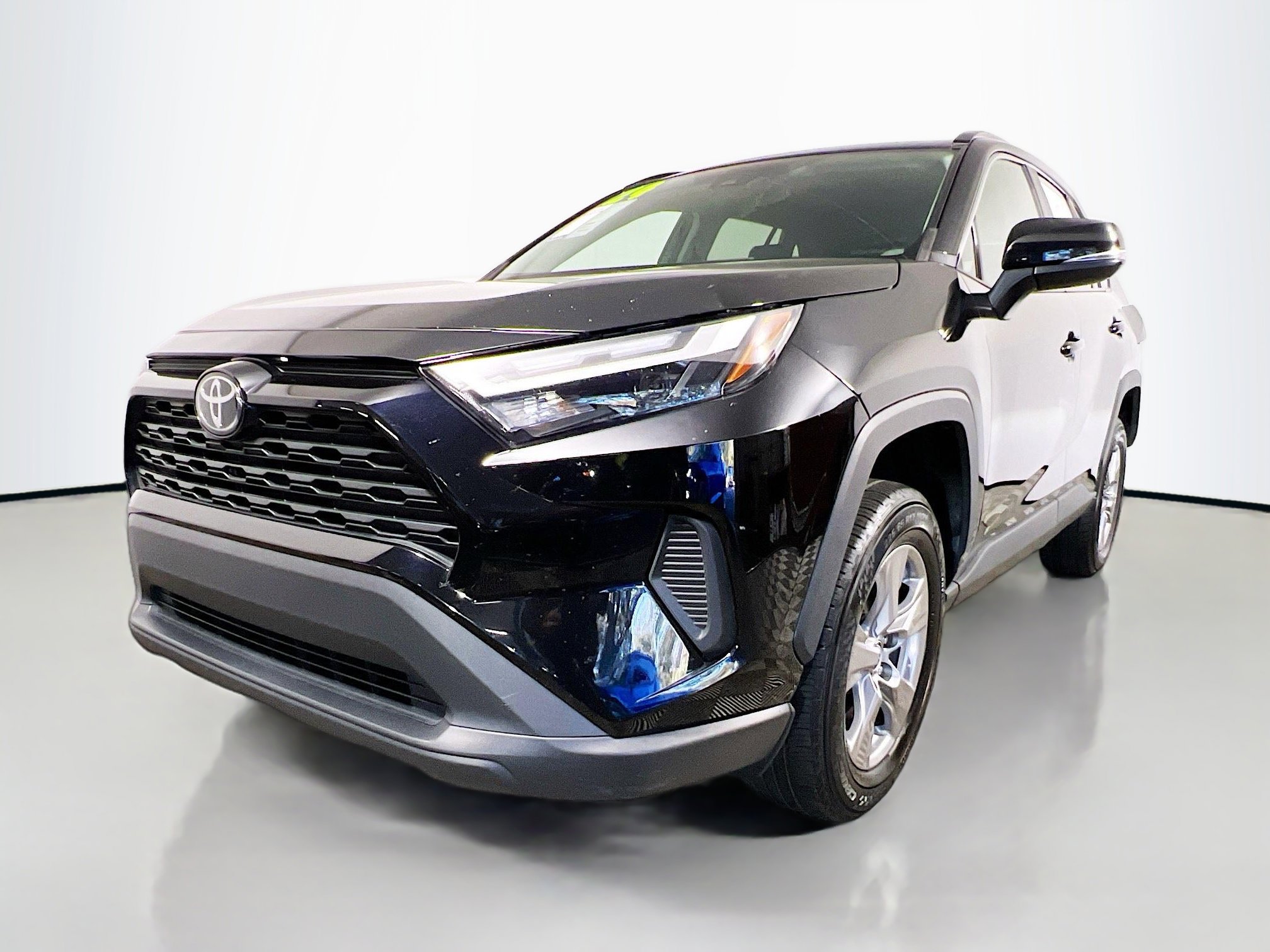 Used 2024 Toyota RAV4 XLE image 10