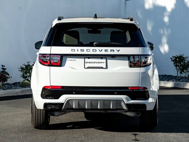 New 2025 Land Rover Discovery Sport S image 8