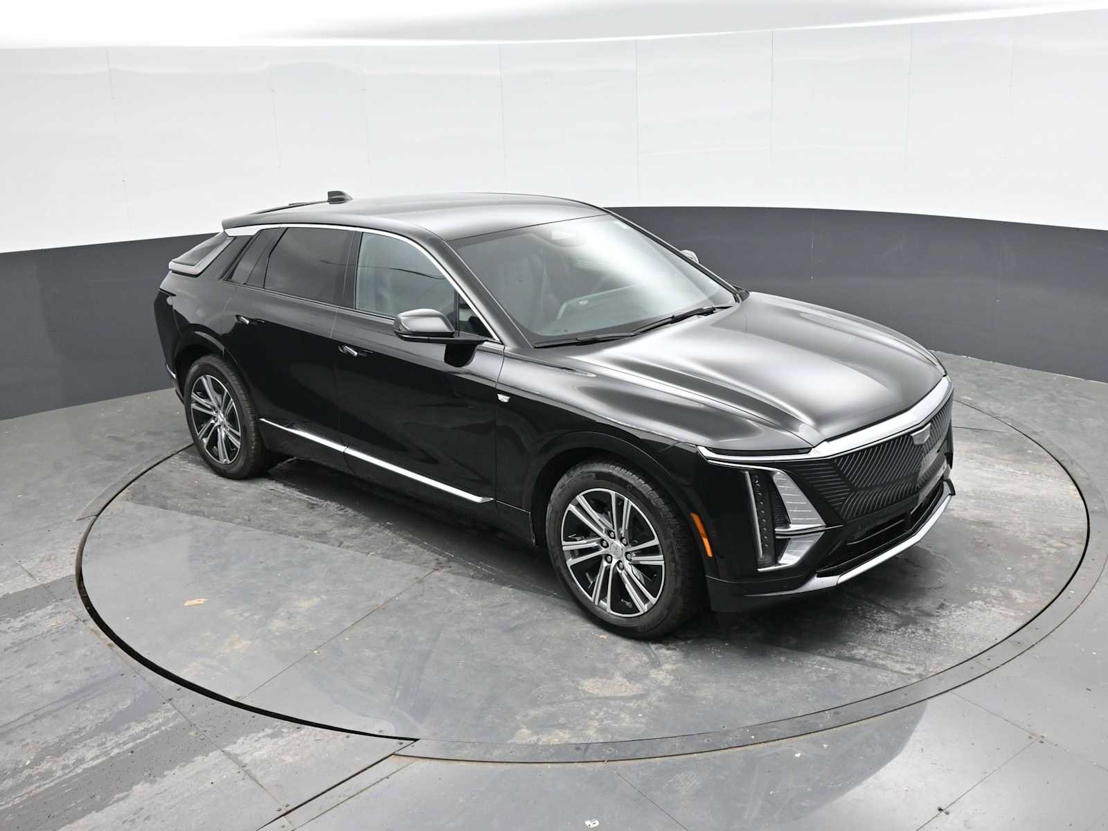 New 2025 Cadillac Lyriq Luxury image 28