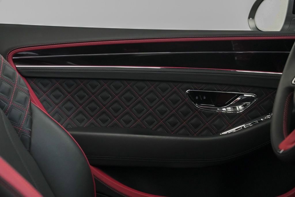 Used 2024 Bentley Continental GT Speed image 31