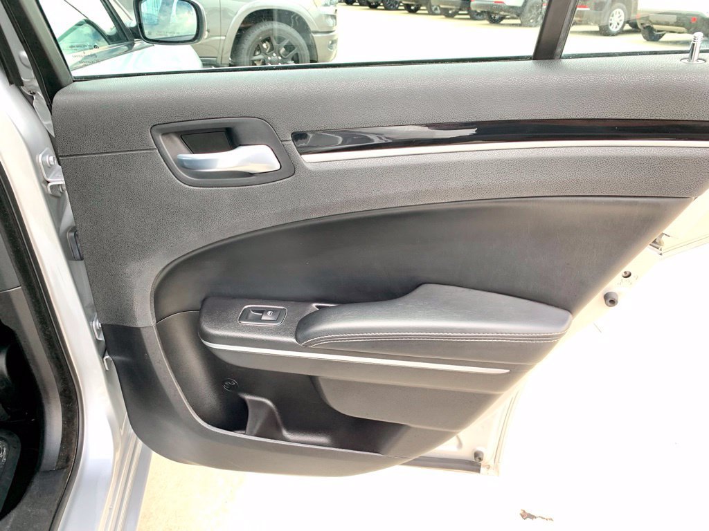 Used 2021 Chrysler 300 S RWD image 21
