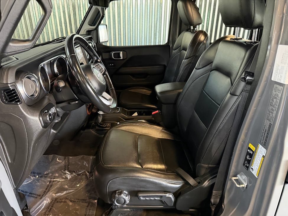 Used 2021 Jeep Wrangler Unlimited Sahara AWD/4WD image 11
