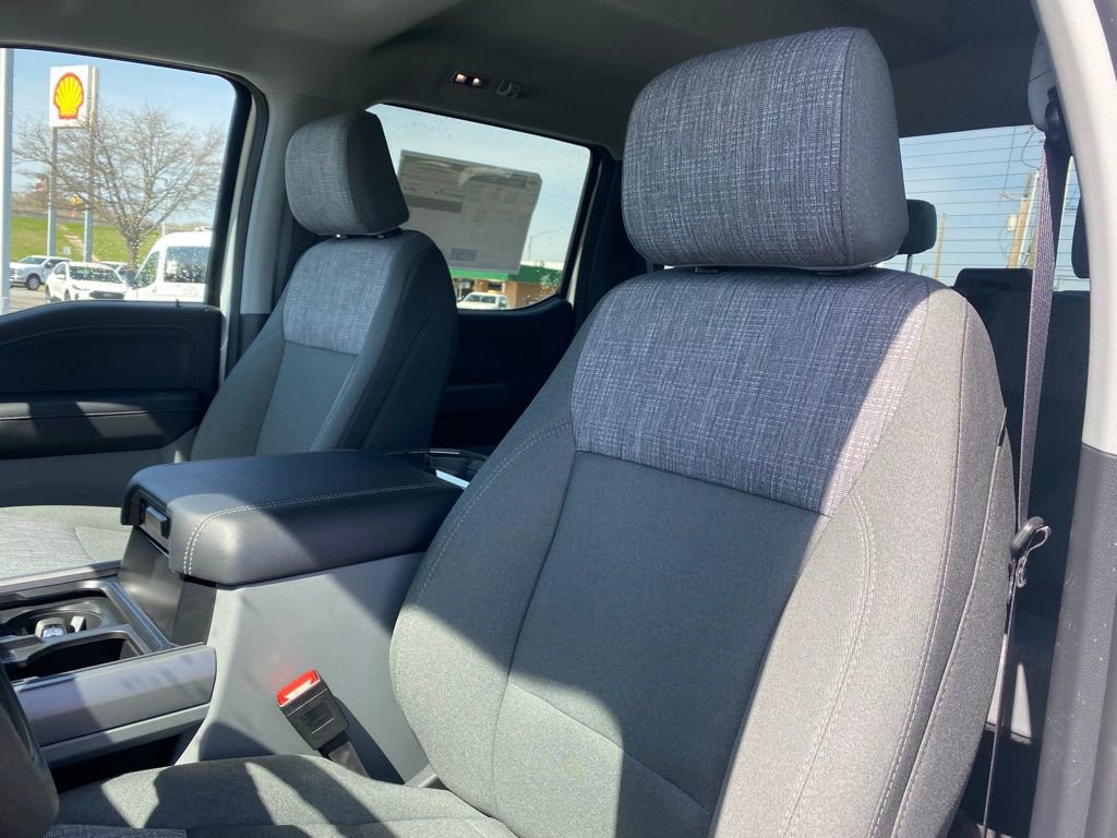 New 2026 Ford F250 XLT w/ XLT Premium Package image 10
