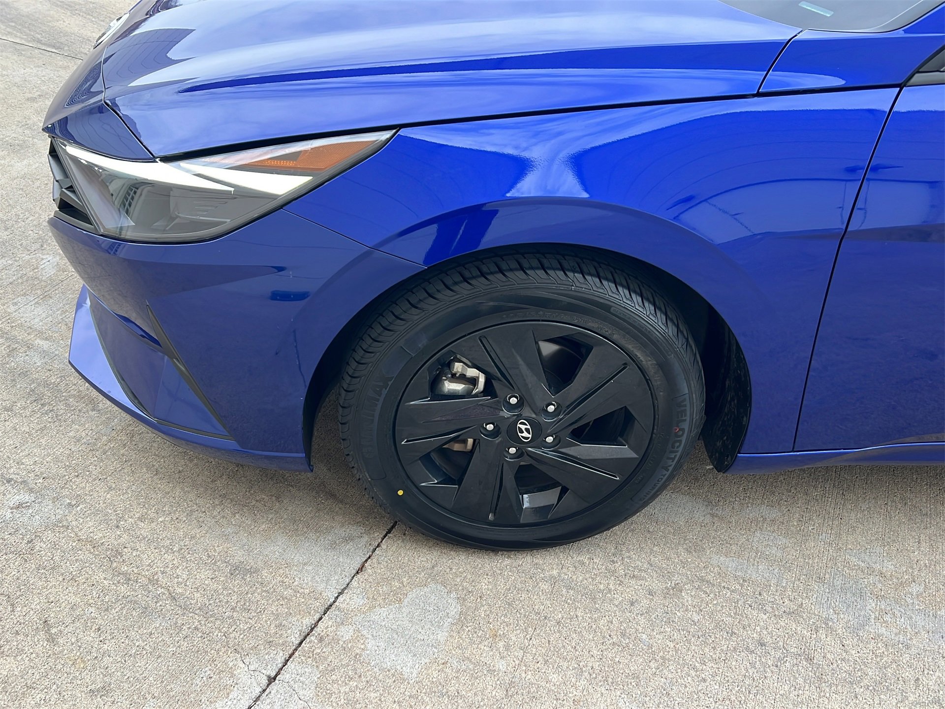 Used 2023 Hyundai Elantra SEL image 9