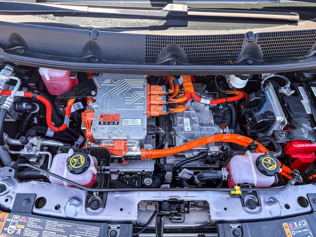 Used 2023 Chevrolet Bolt LT w/ Infotainment Package FWD image 55