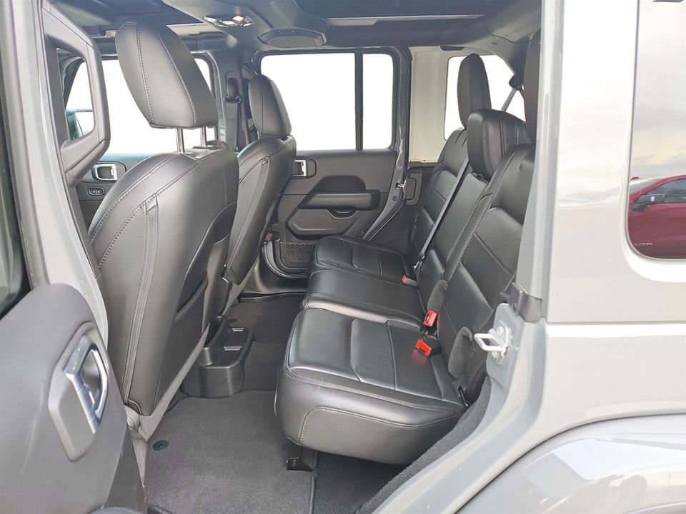 Used 2023 Jeep Wrangler Altitude image 29