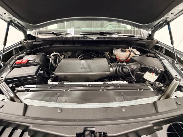 Certified 2026 Chevrolet Suburban Premier AWD/4WD image 32