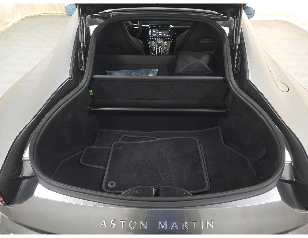 Used 2025 Aston Martin V8 Vantage Coupe RWD image 14