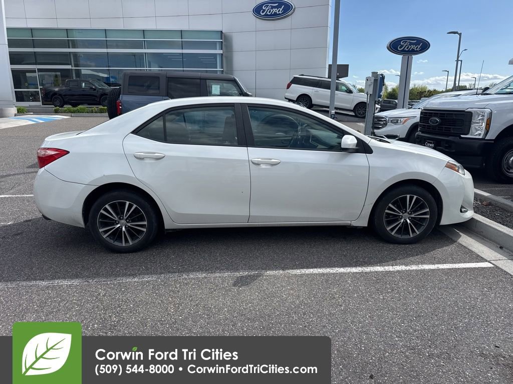 Used 2018 Toyota Corolla LE w/ LE Premium Package FWD image 9
