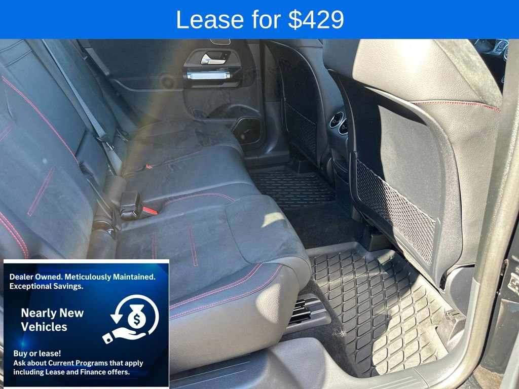 Used 2025 Mercedes-Benz GLB 250 GLB 250 image 32