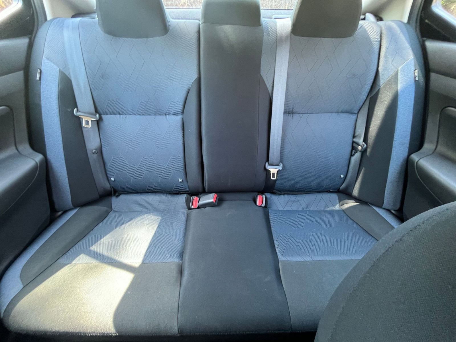Used 2025 Nissan Versa SV FWD image 36