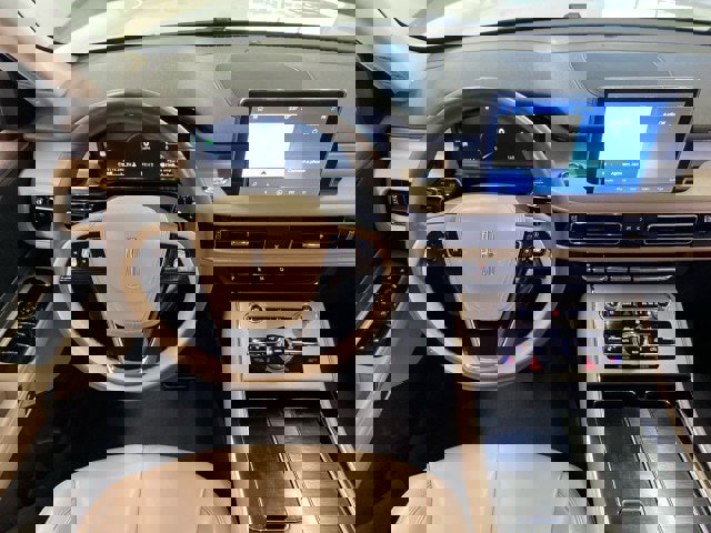 Used 2024 Lincoln Aviator AWD w/ Premium Package image 8