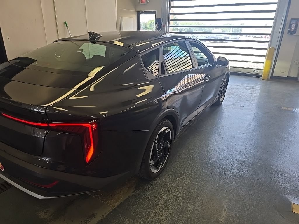 Used 2025 Kia K4 EX FWD image 3