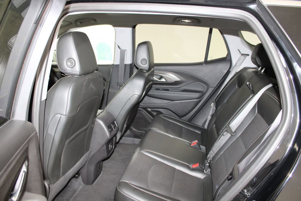 Used 2024 GMC Terrain SLT image 24