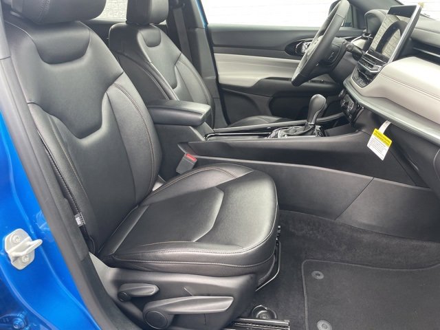 Used 2024 Jeep Compass Limited image 15