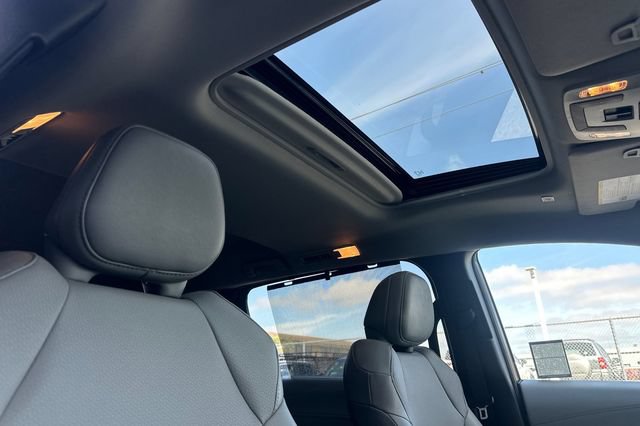 Certified 2026 Toyota Sienna XLE FWD image 23