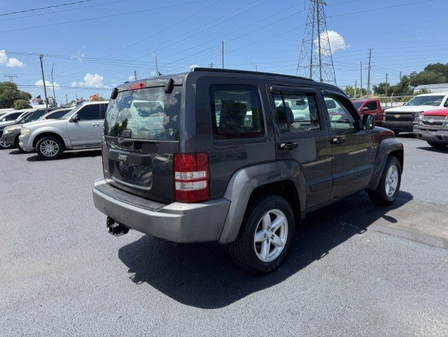 Used 2010 Jeep Liberty Sport w/ Trailer Tow Class III Group AWD/4WD image 4