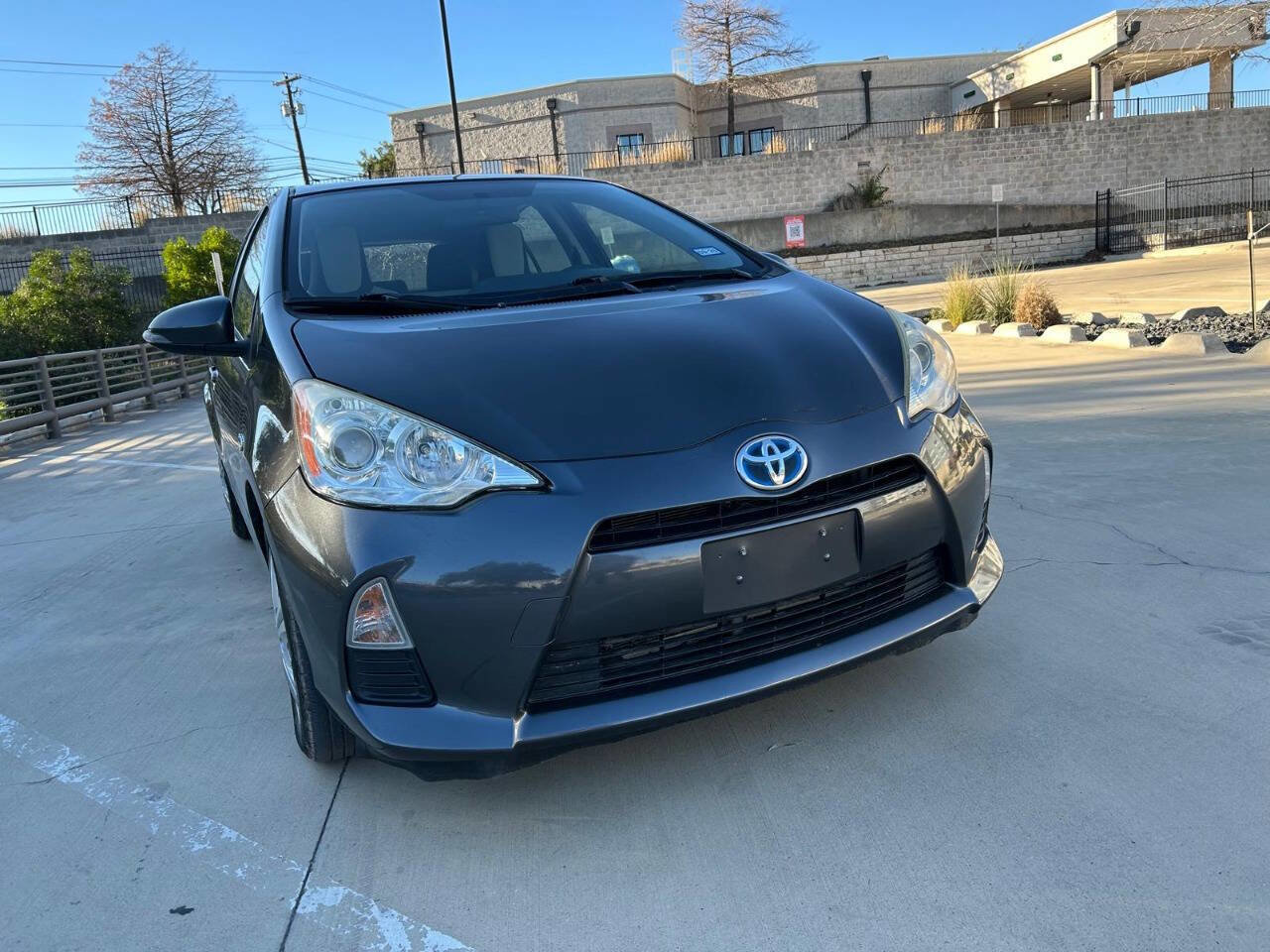 Used 2012 Toyota Prius C One image 5