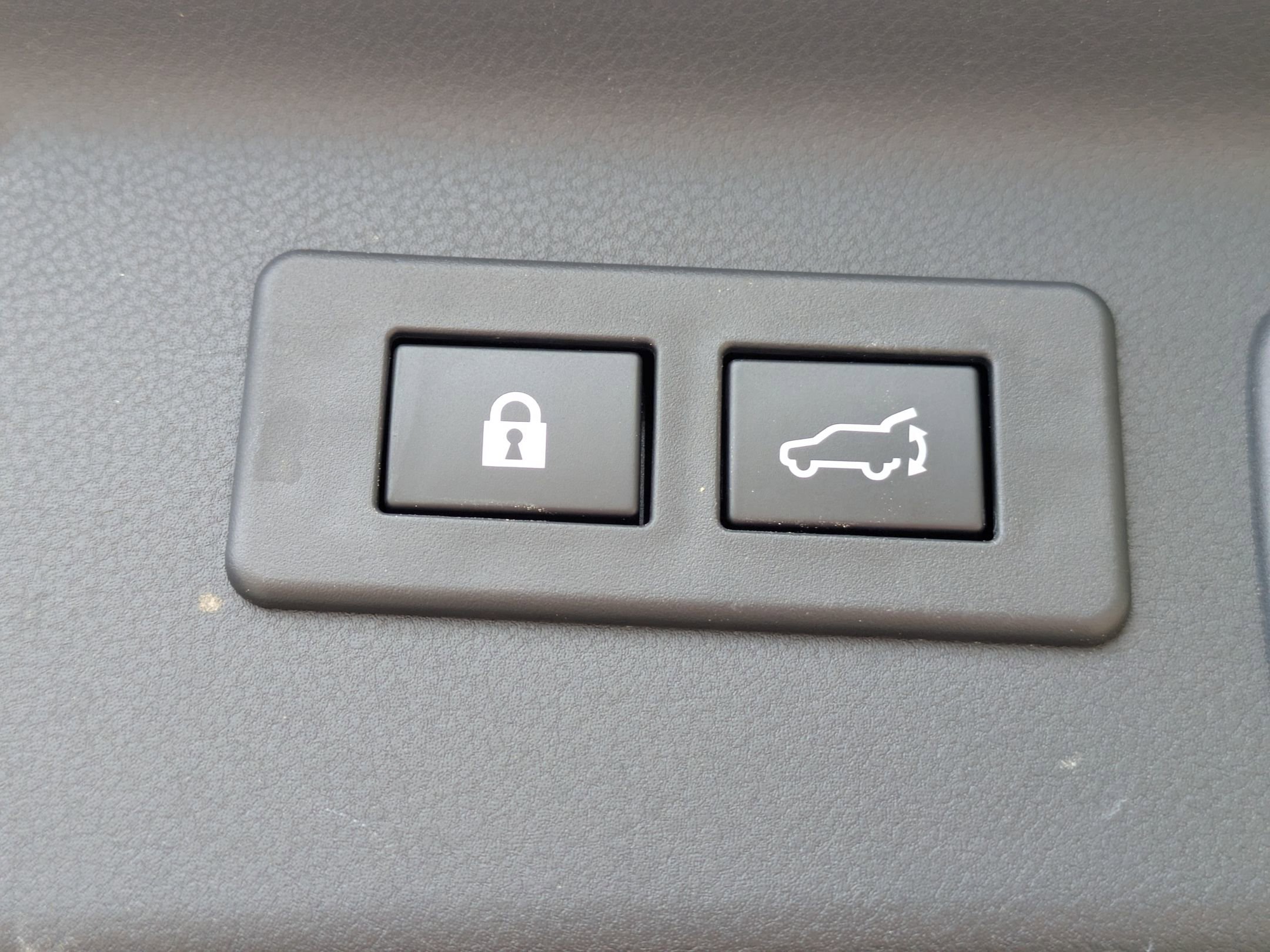Used 2025 Subaru Forester Limited AWD/4WD image 33