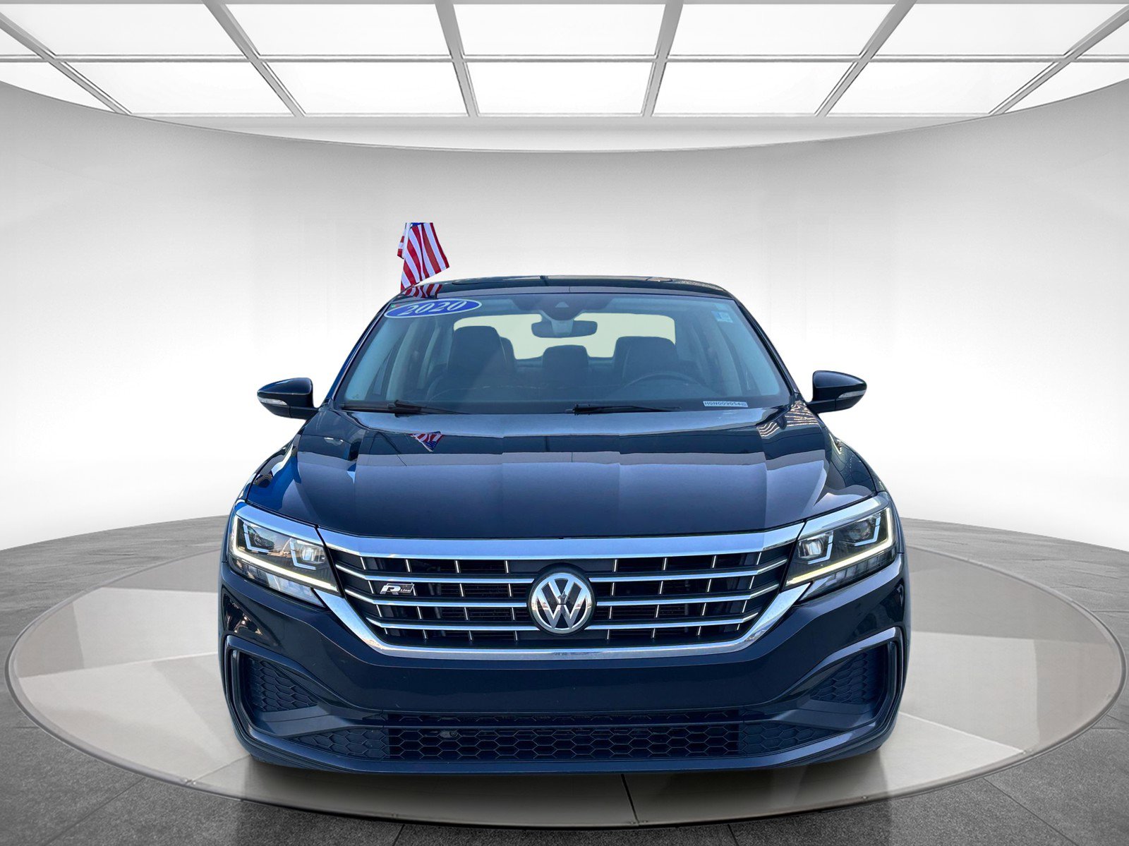 Used 2020 Volkswagen Passat 2.0T R-Line image 8