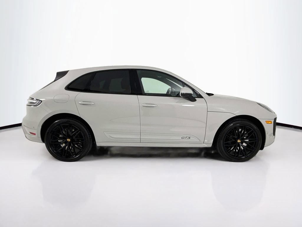 Certified 2026 Porsche Macan GTS AWD/4WD image 8