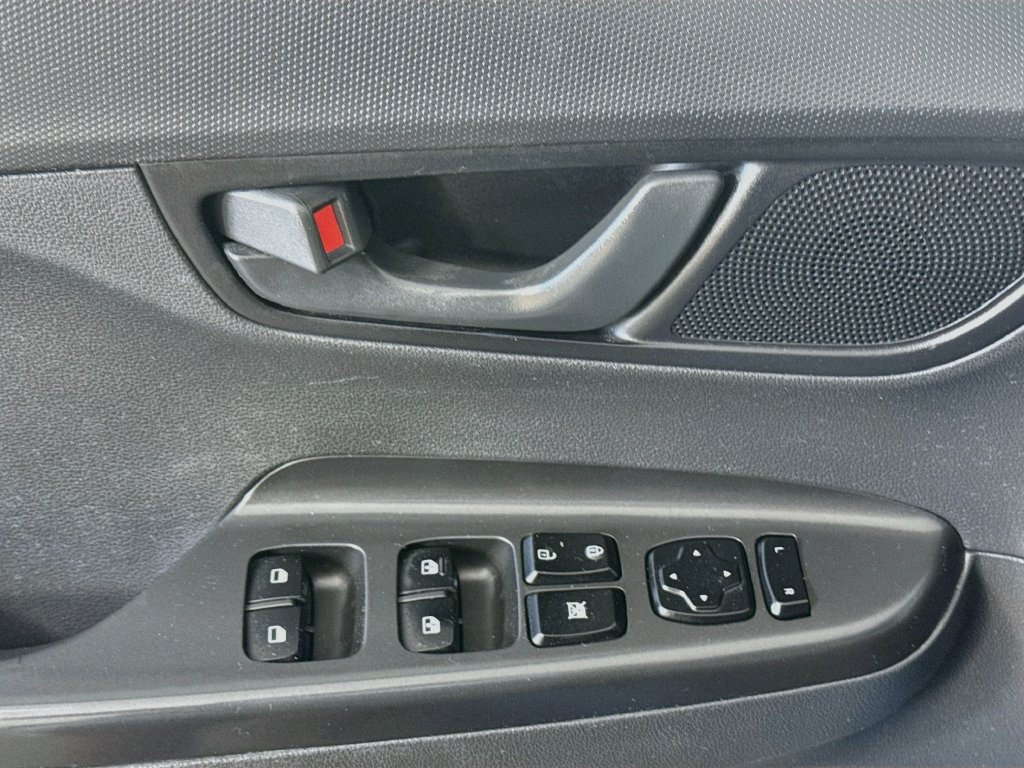 Used 2021 Hyundai Kona SEL FWD image 23
