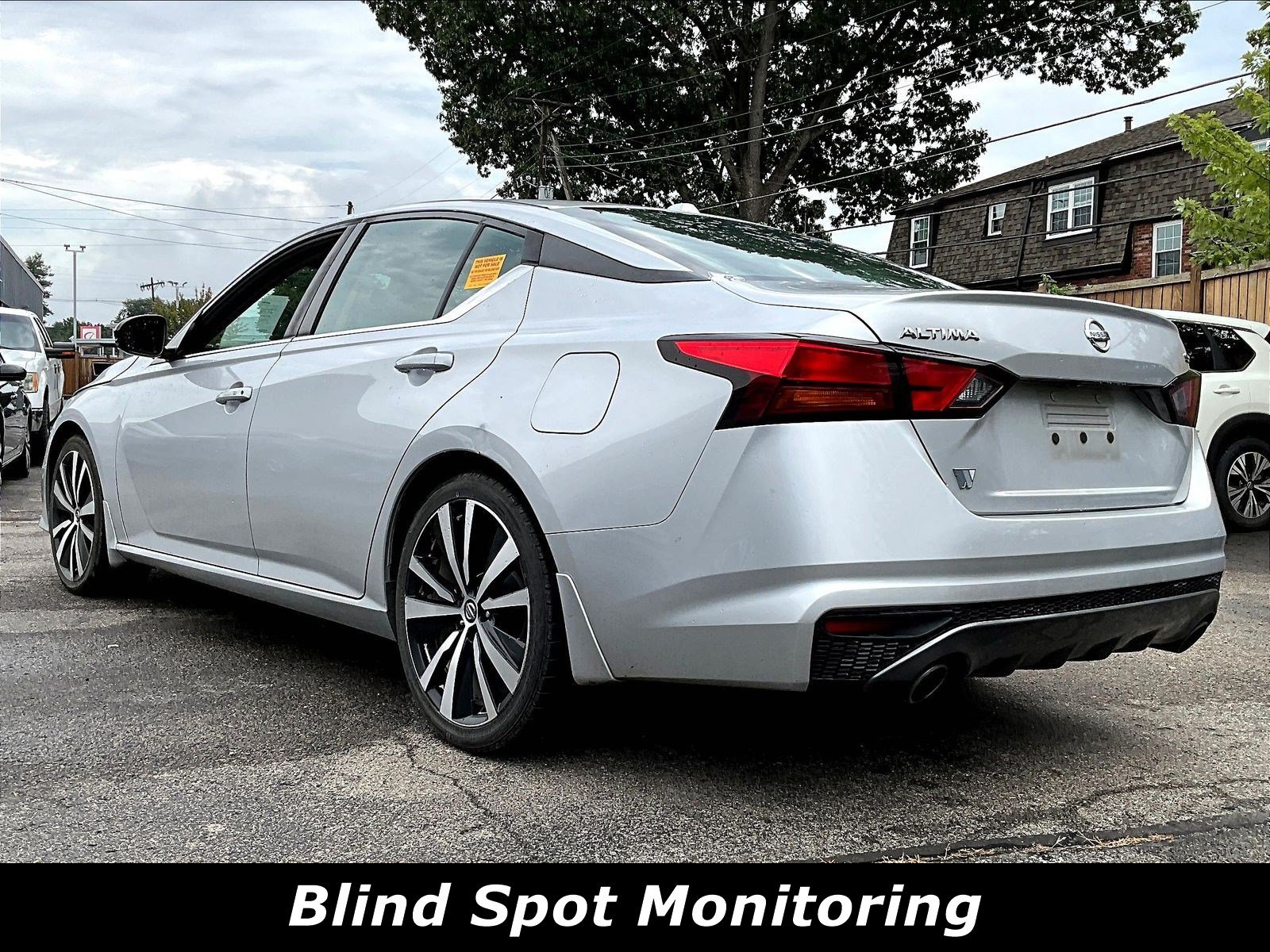 Used 2019 Nissan Altima 2.5 SR w/ SR Premium Package FWD image 3