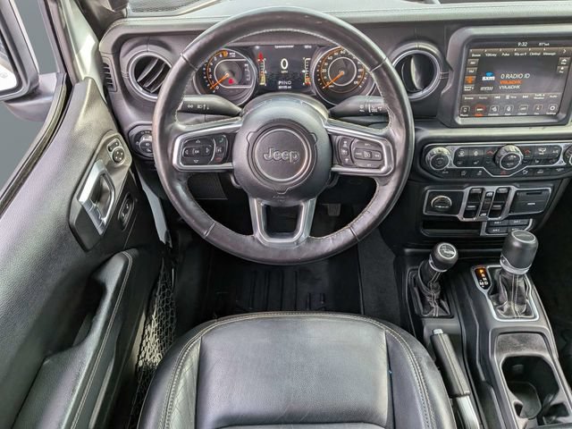 Used 2020 Jeep Gladiator Overland AWD/4WD image 16