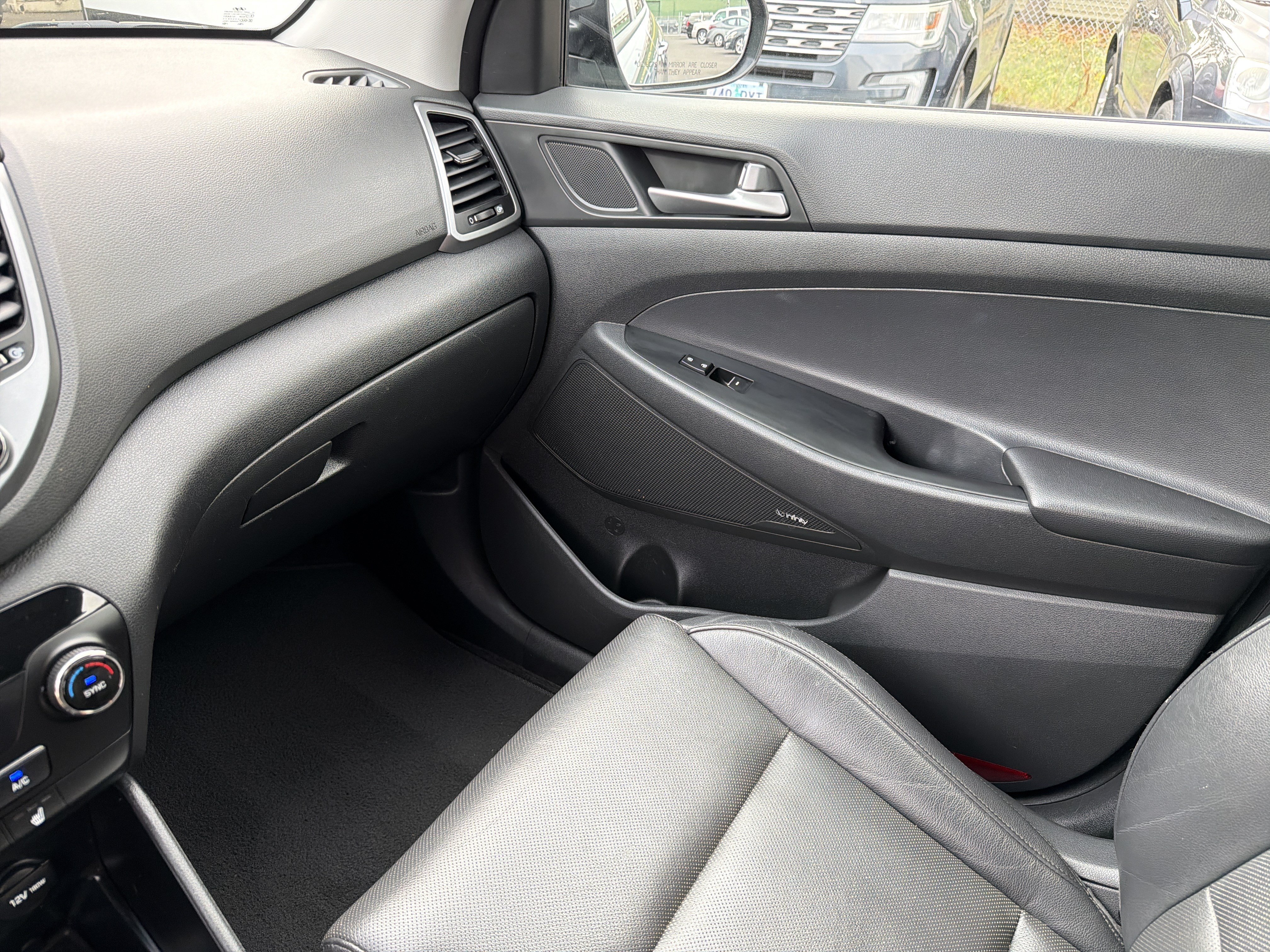 Used 2017 Hyundai Tucson Limited w/ Cargo Package AWD/4WD image 25