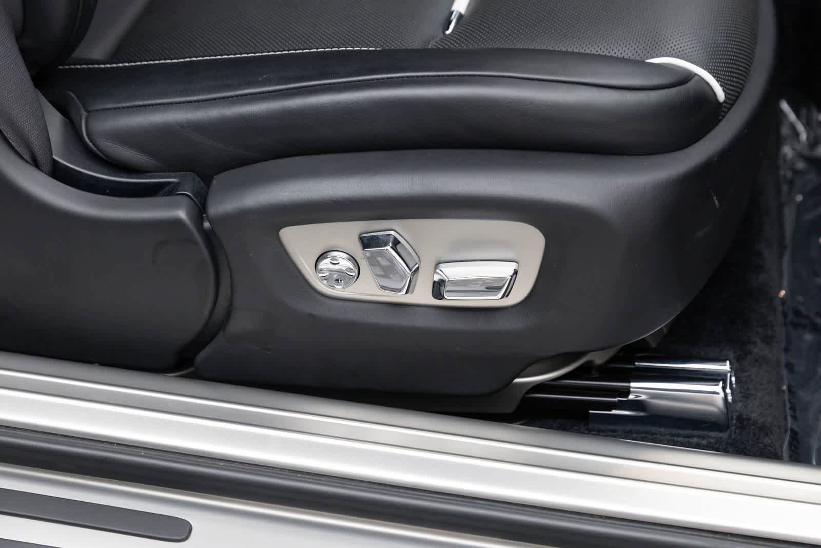 Certified 2018 Rolls-Royce Wraith RWD image 39