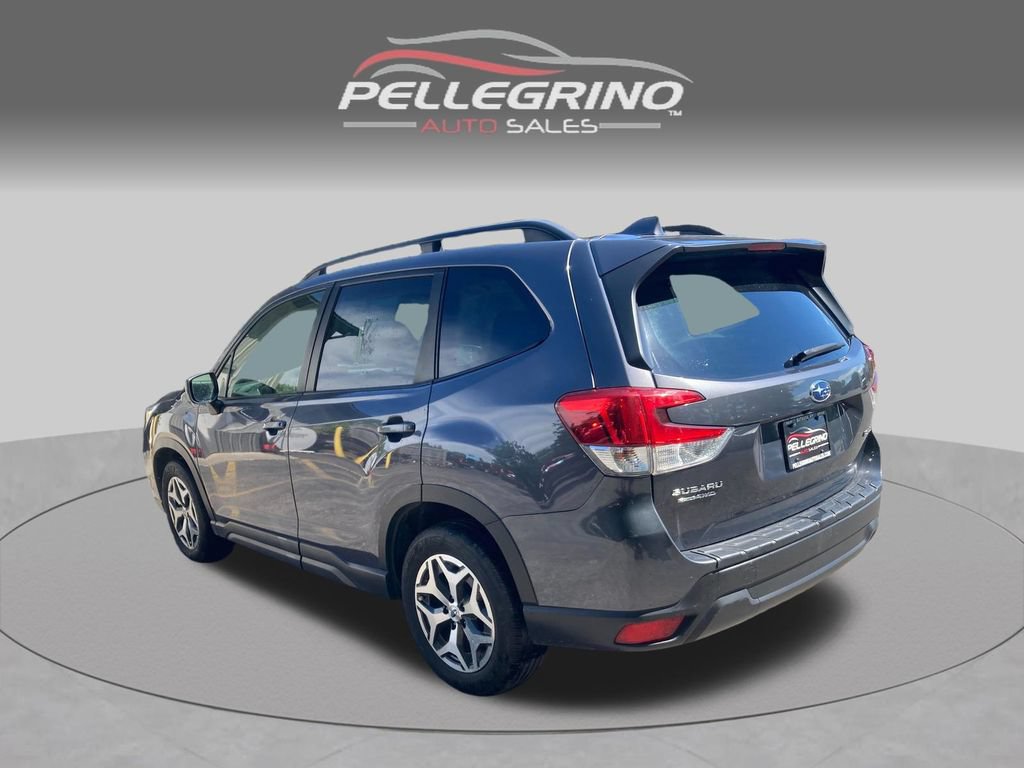 Used 2021 Subaru Forester Premium AWD/4WD image 4