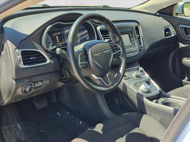 Used 2015 Chrysler 200 Limited w/ Convenience Group FWD image 9