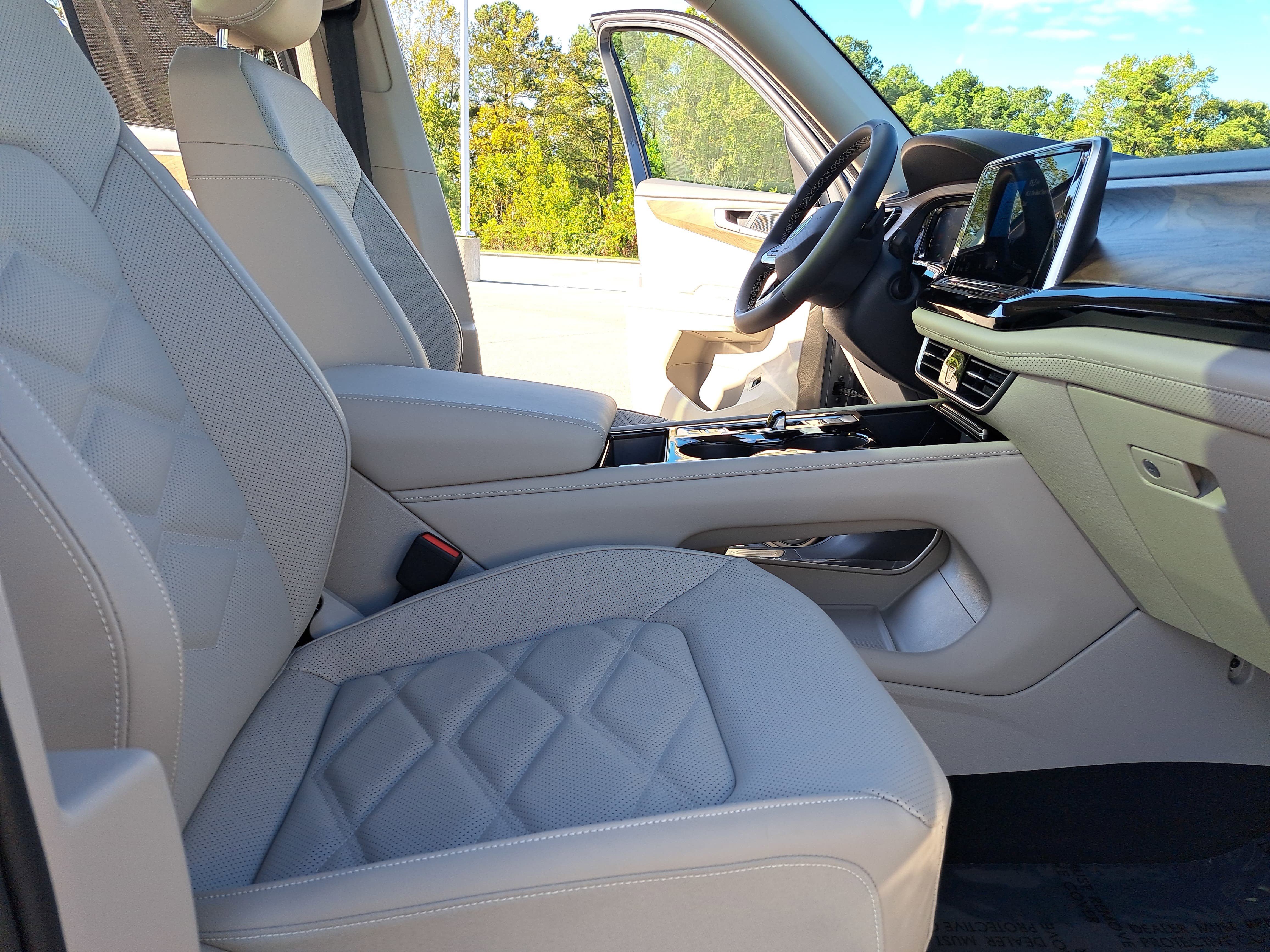 New 2026 Volkswagen Atlas SE image 10