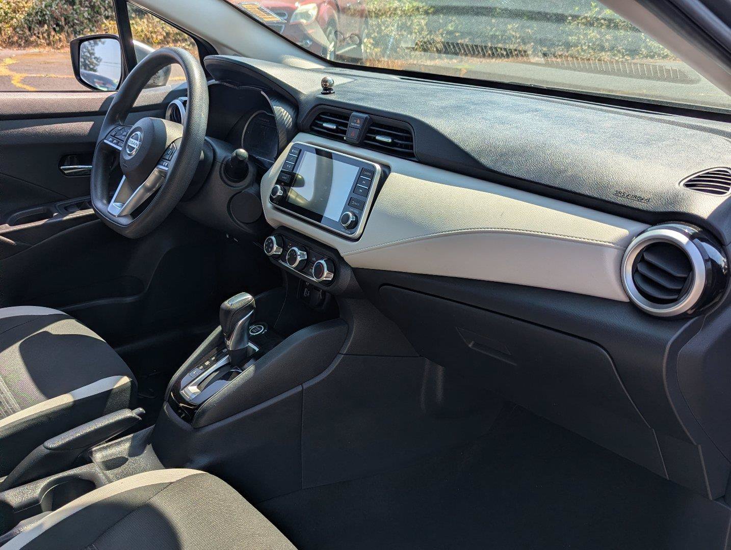 Used 2021 Nissan Versa SV FWD image 30