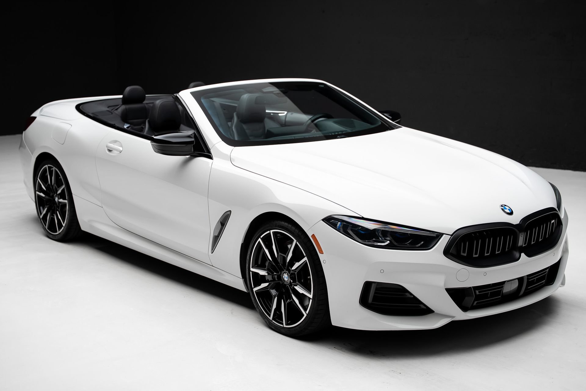 Used 2023 BMW M850i xDrive Convertible AWD/4WD image 44