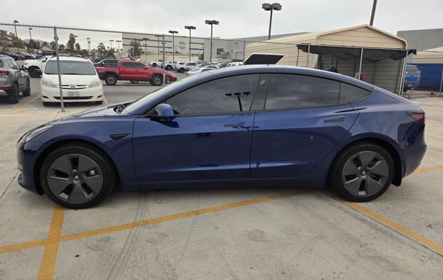 Used 2022 Tesla Model 3 image 9