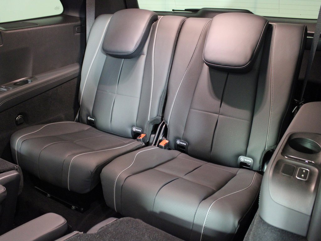 Certified 2025 Mercedes-Benz GLS 580 4MATIC image 33